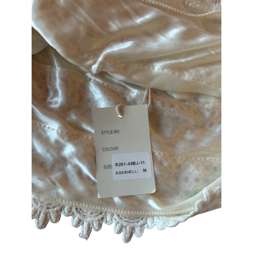 Raga Womens Eggshell Lace Mini Skirt With Ruffled Details & Lining Size M - Picture 4 of 5